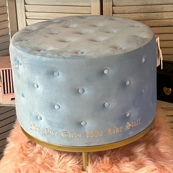 🤓ON HOLD🤩Juicy Couture x Urban Outfitters Ottoman - Picture 3 of 13